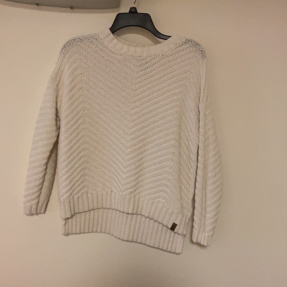 Vintage Roots pullover sweater
